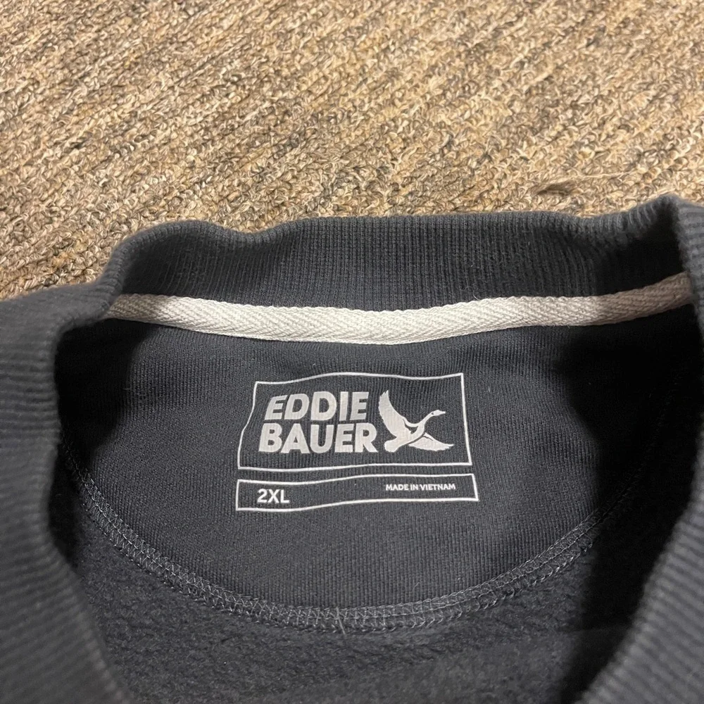 Eddie Bauer black men’s crewneck sweater size 2XL warm winter - Picture 6 of 9